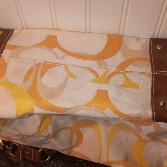 Yellow C Handbag - Picture 2 of 4